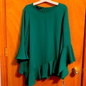 Green Alfani asymmetrical top flouncy bell sleeves NWT size small lush meadow